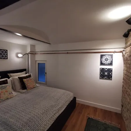 The Address Loft 22ppl * Budapest