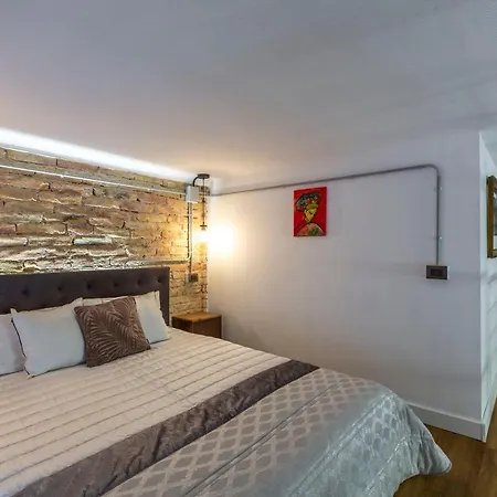 The Address Loft 22ppl * Budapest